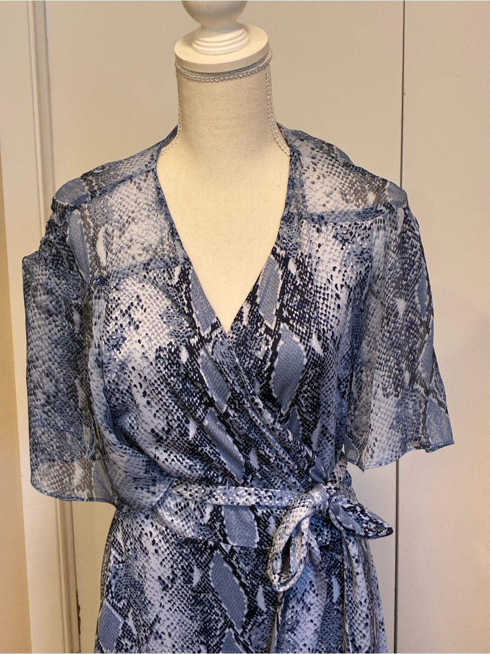 Diane Von Furstenberg Blue Snake-Print Wrap Chemise